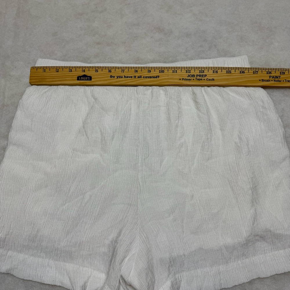 Abercrombie & Fitch High Waist Cream Shorts - Picture 7 of 8